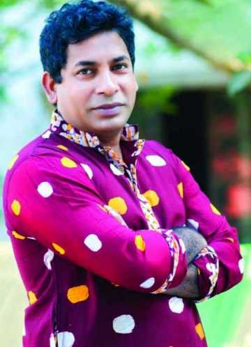 কমিটমেন্টের শিকলে বন্দী আছি 