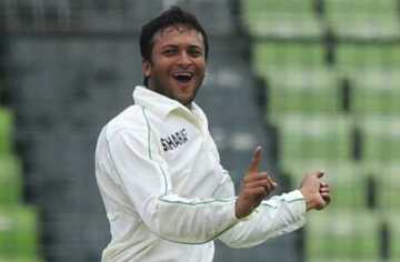 টেস্টে ক্রিকেটে আবারো এক নম্বরে সাকিব
