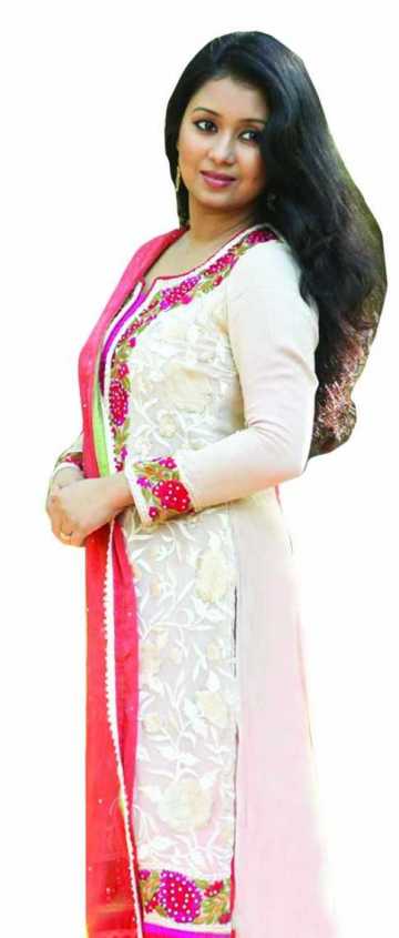 আগামী বছর চলচ্চিত্রে মনোযোগী হব