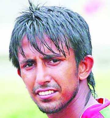 মামুনুলদের ঝালাইয়ের ম্যাচ
 
