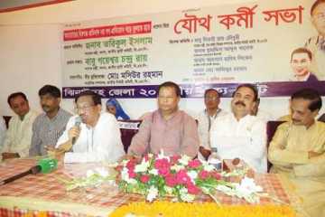 লজ্জা থাকলে ক্ষমতা আকড়ে থাকতেন না: তরিকুল