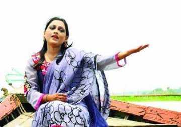 আবদুল আলীমের মেয়ের \\\'মাঝি\\\' 