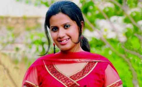 গানে ফিরেছেন ন্যান্সি