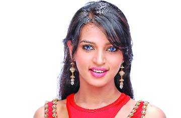 দর্শক আমাদের সঙ্গে আছে 