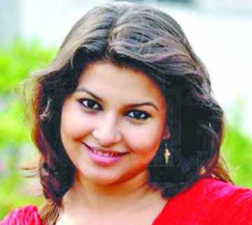 নতুন প্রেমে মজেছেন জেনি 