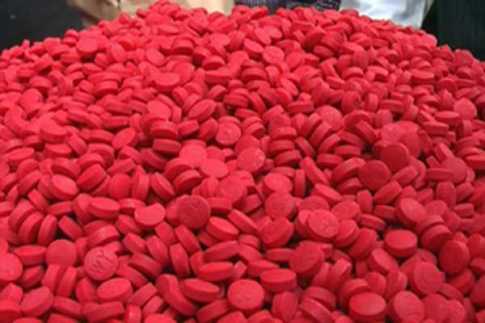 রাঙামাটিতে দুইশ\\\' পিস ইয়াবাসহ আটক ২