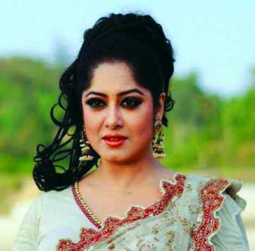 আইটেম গার্ল মৌসুমী 