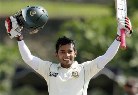 মুশফিকের বীরোচিত সেঞ্চুরি
