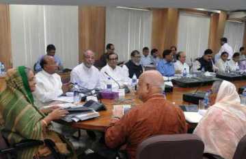 মোবাইলে সারচার্জের প্রস্তাব মন্ত্রিসভায় অনুমোদন