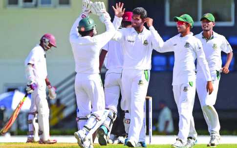ওয়েস্ট ইন্ডিজের নিয়ন্ত্রণে লুসিয়া টেস্ট 