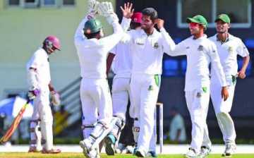ওয়েস্ট ইন্ডিজের নিয়ন্ত্রণে লুসিয়া টেস্ট 