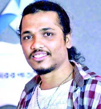 চলচ্চিত্রে প্লেব্যাক নিয়ে ব্যস্ত আছি 