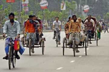 ২০ দলের সকাল-সন্ধ্যা হরতাল চলছে
