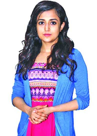 পুরোদস্তুর অভিনেত্রী 