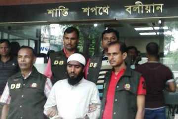ফেসবুকের সূত্র ধরেই কথিত আইএস সদস্য আটক