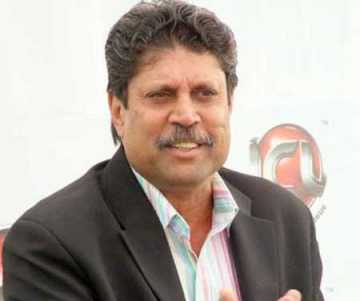 আজীবন সম্মাননা পেলেন কপিল দেব
