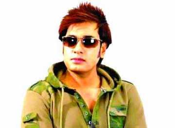 উপস্থাপনায় অনন্ত