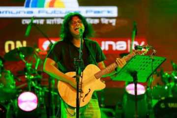 পঞ্চাশ পেরিয়ে জেমস