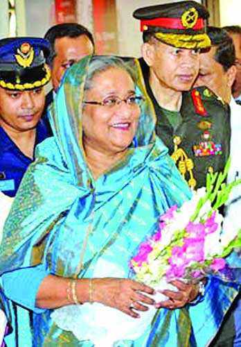 মন্ত্রিসভা ও দল থেকে বাদ পড়ছেন লতিফ : প্রধানমন্ত্রী