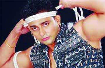 নতুন রূপে জায়েদ খান 