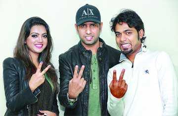 বিশ্বকাপ ক্রিকেট নিয়ে গান 