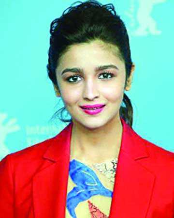 আলিয়ার ড্রাইভারপ্রীতি 