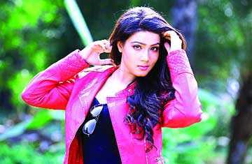 আবারও সফল মাহী 
