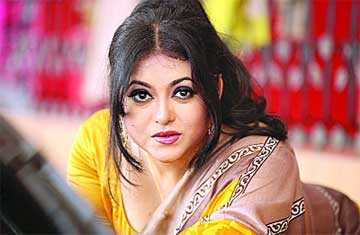 শাহনূরের লাকি সেভেন 