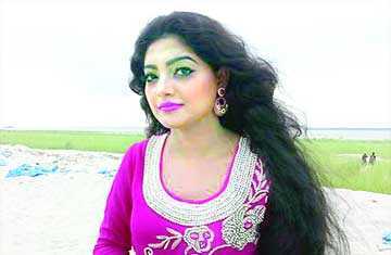 চার বছর পর প্লে-ব্যাকে সালমা 