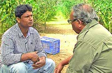 আজ হৃদয়ে মাটি ও মানুষ 