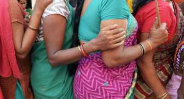 ৪ ঘণ্টায় ৭৩ অস্ত্রোপচার!
