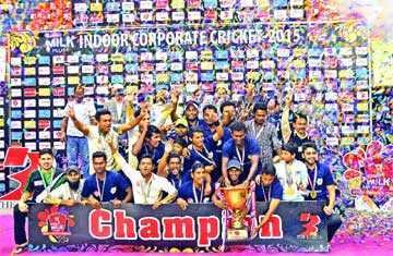 মিল্ক প্লাস করপোরেট ইনডোর ক্রিকেট টুর্নামেন্টে চ্যাম্পিয়ন আনোয়ারা গ্রুপ 