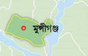 ট্রাকে আগুনে চালক ও হেলপার দগ্ধ