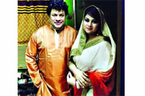 ভালবাসা দিবসে বিয়ে করলেন রবি চৌধুরী
