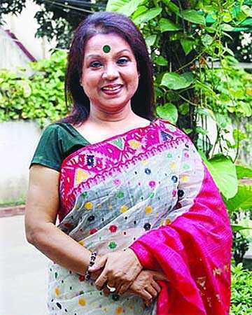 শিল্পকলা পদক পাচ্ছেন লাকী ইনাম 