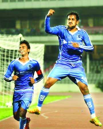 শেখ রাসেলের উড়ন্ত সূচনা 
