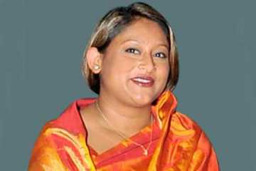 ফ্লোরিডার ব্যারি ইউনিভার্সিটির সম্মাননা পেলেন পুতুল