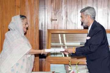 প্রধানমন্ত্রীকে মোদির চিঠি