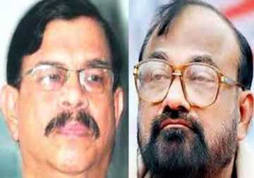 খোকা ও মান্নার বিরুদ্ধে রাষ্ট্রদ্রোহ মামলা