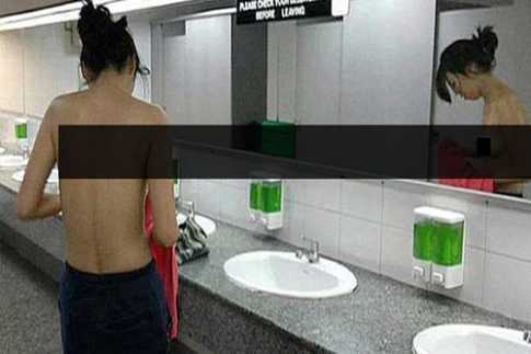 শৌচালয়ে উলঙ্গ হলে হাজতবাস!