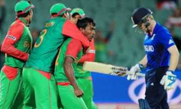 ব্রিটিশ সংবাদপত্রে তুলোধুনো ইংল্যান্ড
