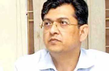 সালাহউদ্দিনকে হাজিরের শুনানি ৮ এপ্রিল পর্যন্ত মুলতবি