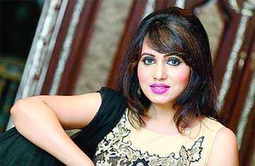 চলচ্চিত্র পরিচালনায় সুমি 