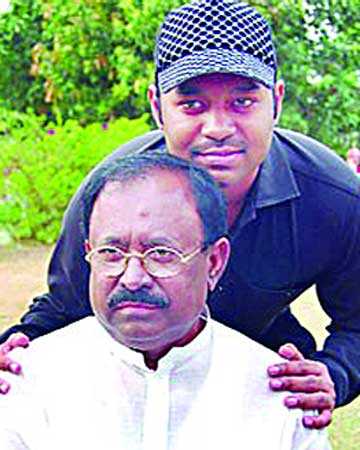 কাজী হায়াত-মারুফের \\\'ছিন্নমূল\\\' 