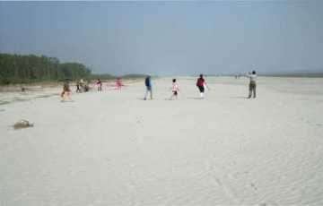 সূর্যোদয়-সূর্যাস্তের সোনার চর