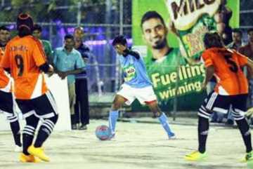 টানা চতুর্থ হ্যাটট্রিকে সেমিতে সাবিনার ক্লাব
