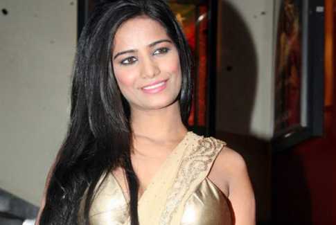 \\\'হেলেন\\\' নিয়ে পর্দা কাঁপাবেন পুনম পান্ডে