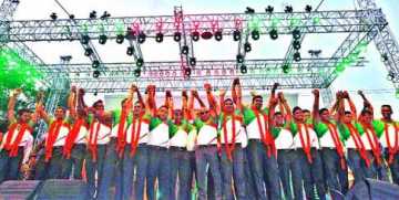 টাইগারদের জমকালো সংবর্ধনা
