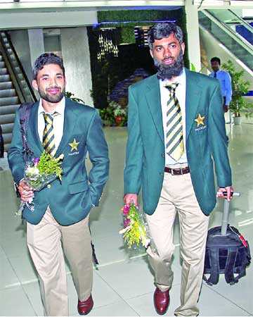 ঢাকায় পাকিস্তান দল 