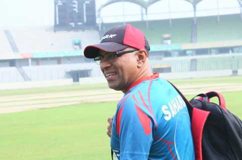 দল নিয়ে সন্তুষ্ট হাথুরুসিংহে